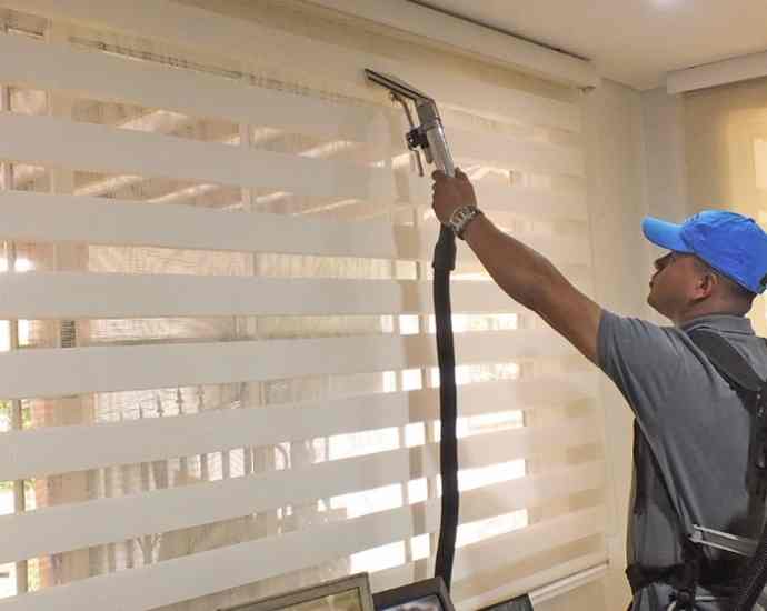 limpieza de cortinas rollers